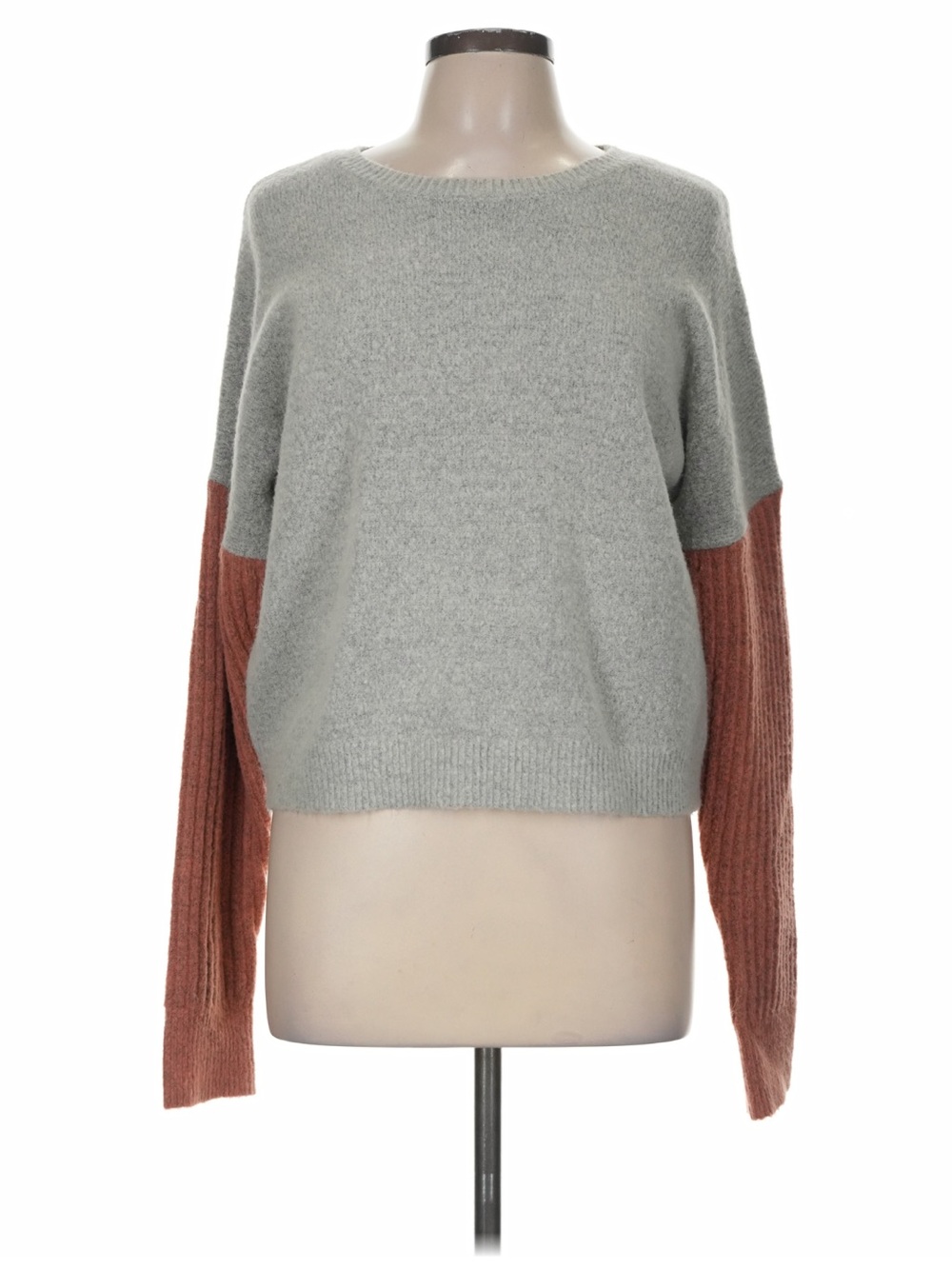 NWOT Lulu's Light Grey Pullover Sweater with Pink Long Sleeves SOFT
